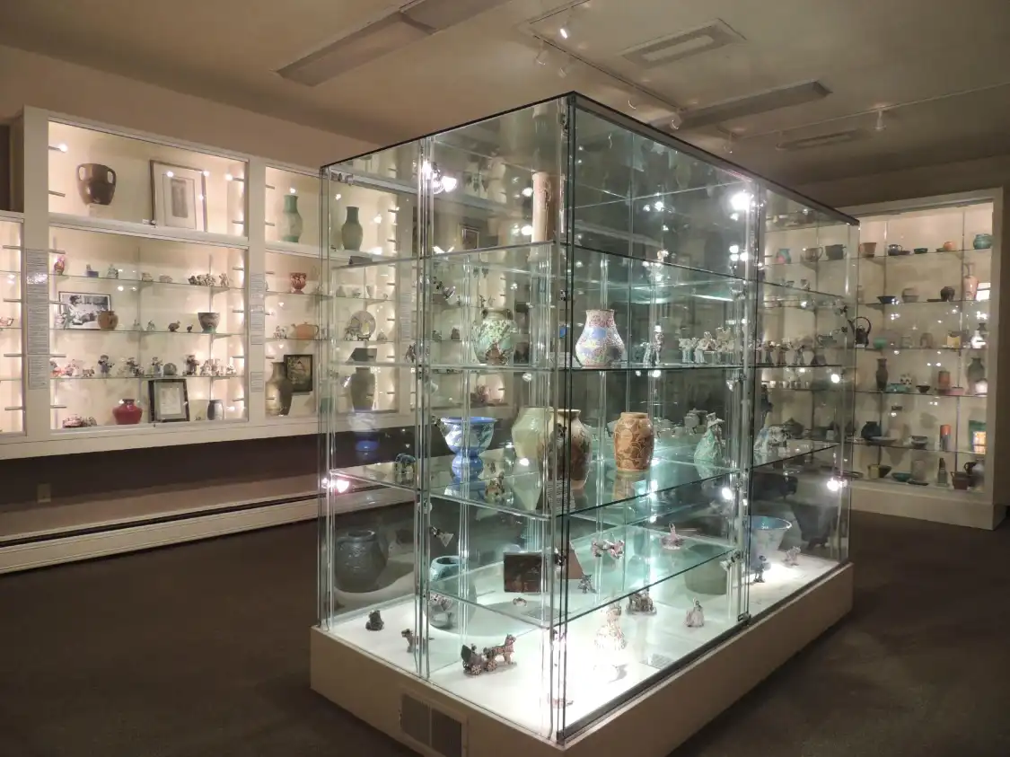 Hotels near Midwest Museum of American Art