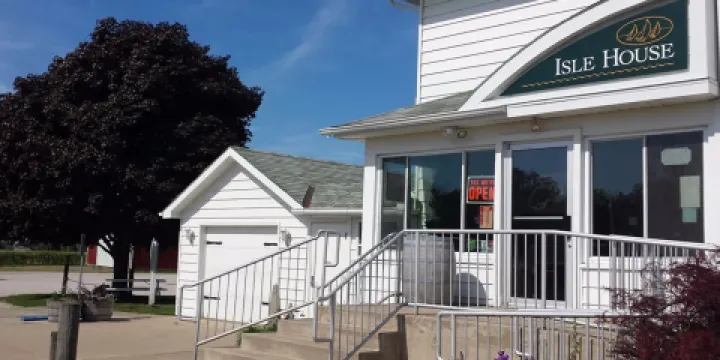 Presque Isle Wine Cellars