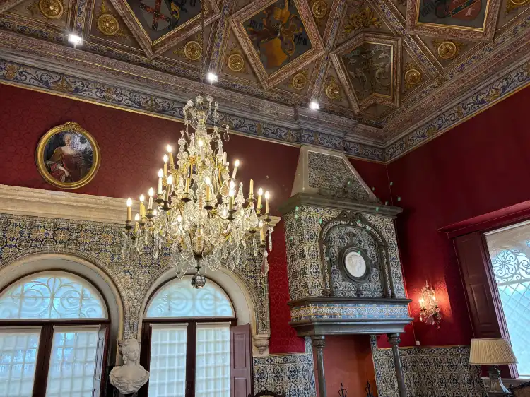 Hotel dekat Museu Condes de Castro