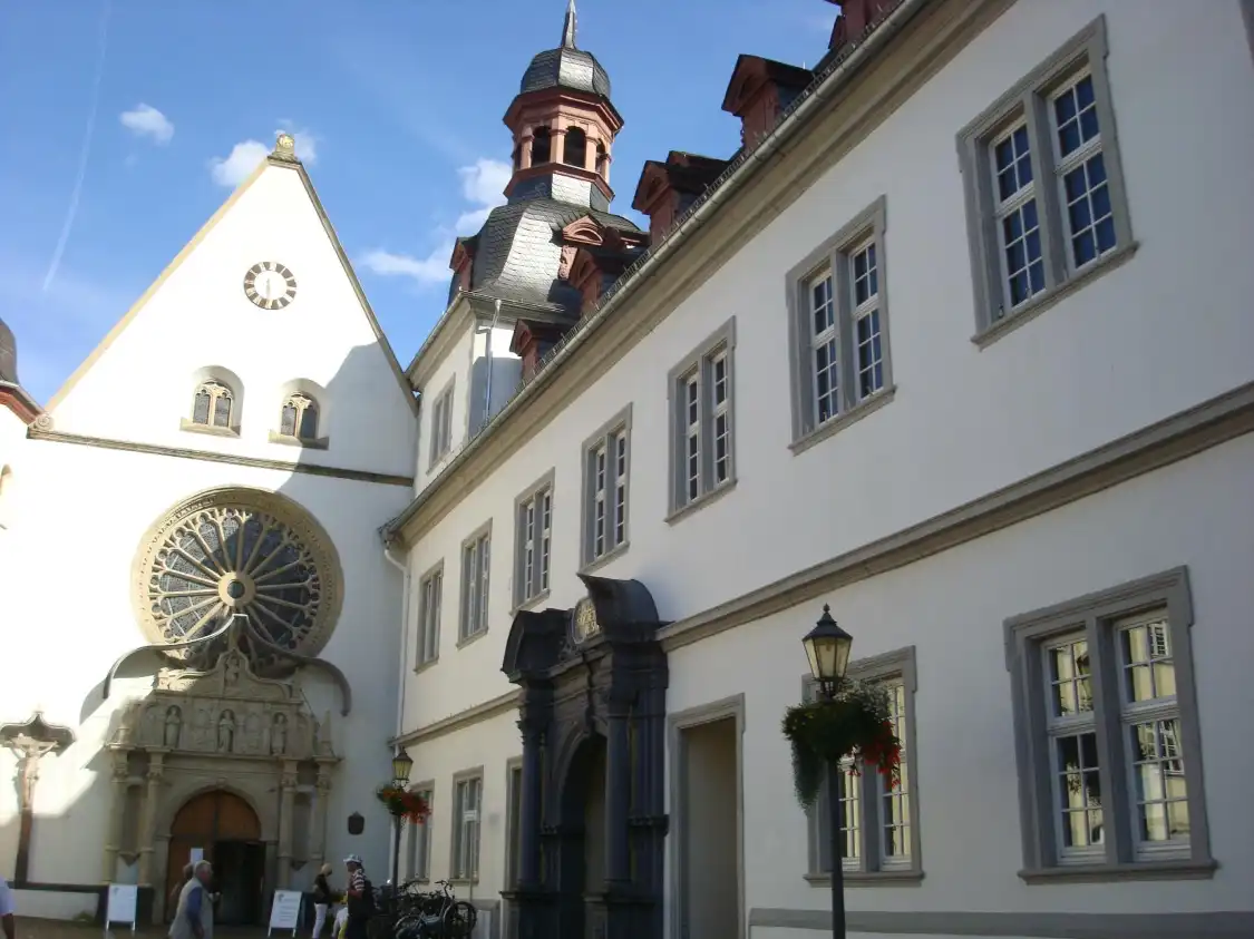 Hotels near St. Johannes der Taufer (Jesuitenkirche)