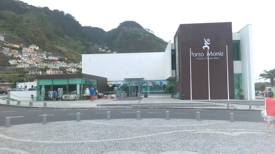 Hotels near Centro Ciencia Viva