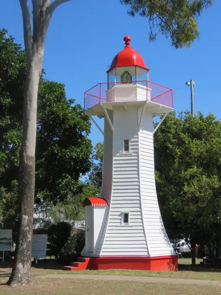 Hotels near Burnett Heads Lighthouse