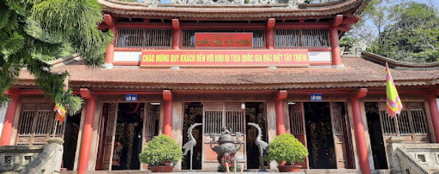 Tay Thien Tam Quan Gate