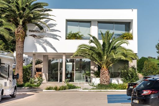 Compare 4 airports near Luz