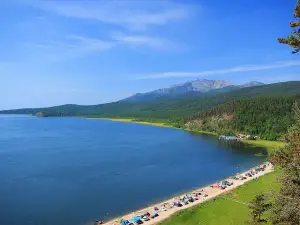 Poluostrov Svyatoy Nos. Mesto Stoyanki Katerov