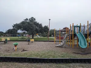 Los Hermanos Flores Park