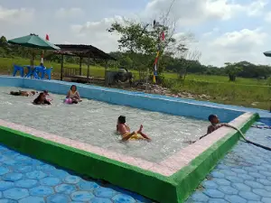 EMBUNG DESA MENDIS