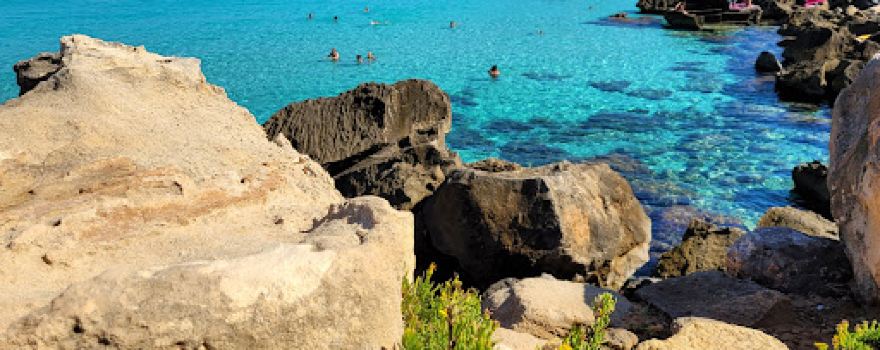 Scogliera di Cala Rossa