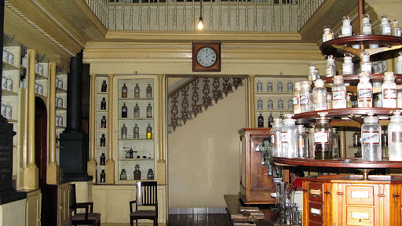 Museum of Pharmacy Habanera