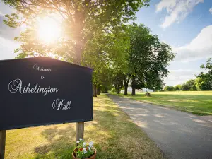 Log Cabin Holidays - Athelington Hall