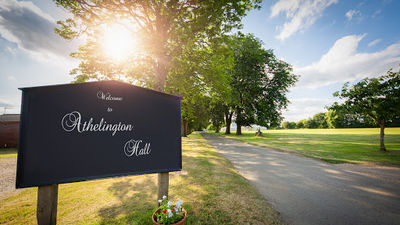 Log Cabin Holidays - Athelington Hall