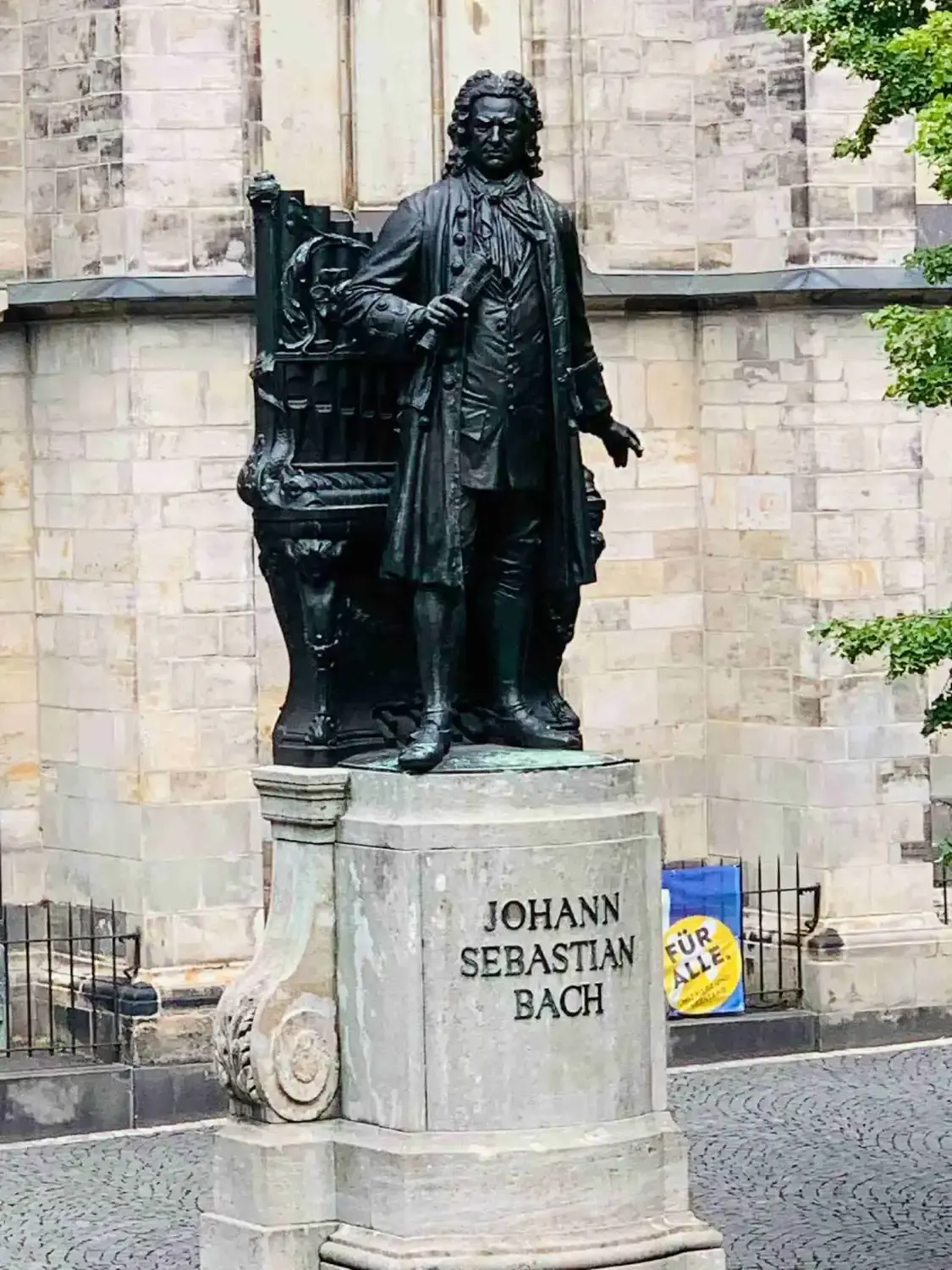 Hotels near Bach Museum