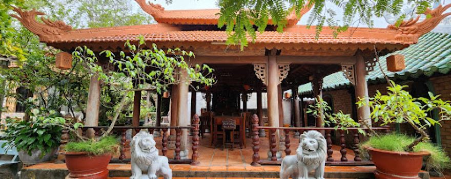 Co Thach Pagoda