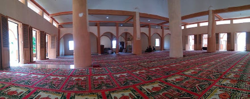 Mesjid Raya Kurai taji