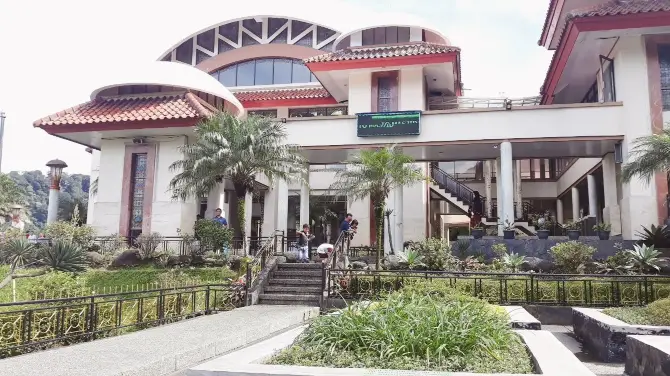 2_Masjid Atta'Awun Puncak