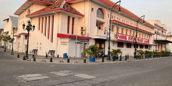 Semarang Tawang Station