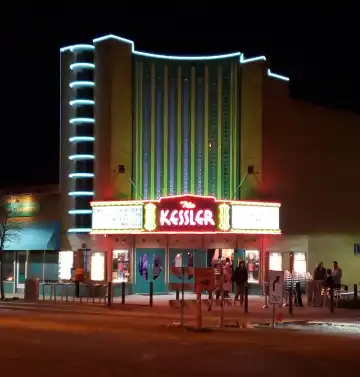 Hotel berhampiran The Kessler Theater