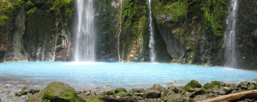 Air Terjun Dua Warna