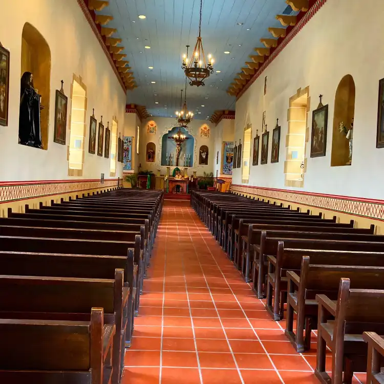 Hotels near San Carlos Cathedral