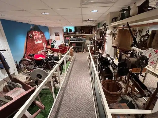 Hoteles cerca de Fritz Behnke Historical Museum
