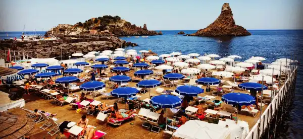 Aci Castello