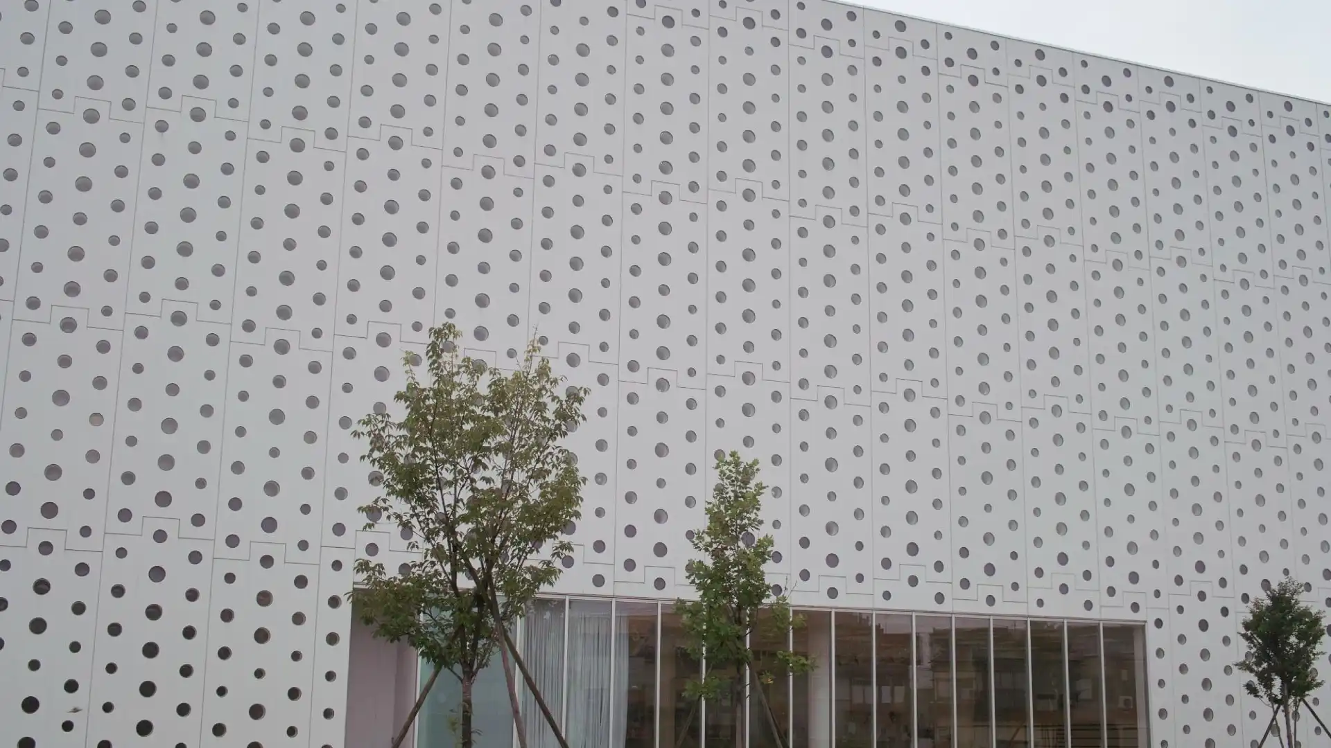 Hotels near Kanazawa Umimirai Library
