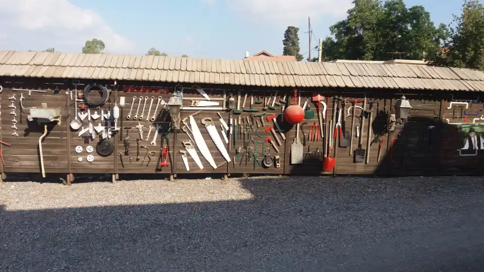 4_Yankel's Shtetl
