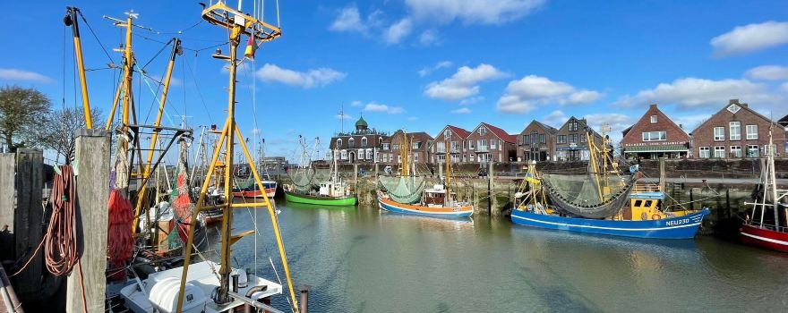 Neuharlingersiel harbour