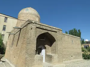 Tomb of Esther and Mordekhai
