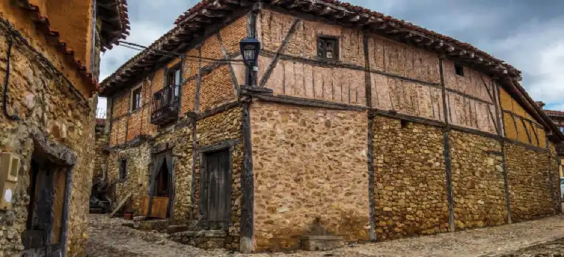 Hoteles en Calatañazor