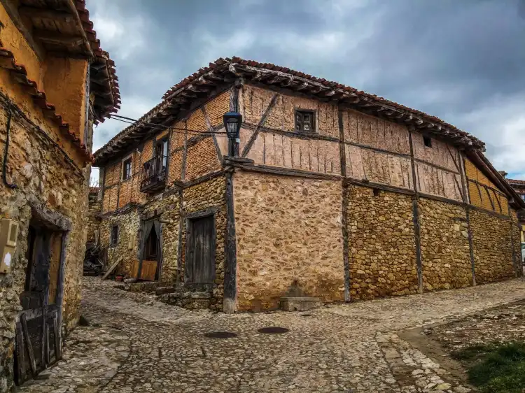 Hotels in Calatanazor