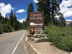 Kohm Yah-mah-nee Visitor Center