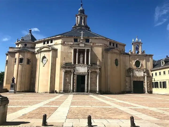 Hotels near Iglesia de Maria Auxiliadora