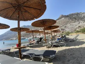 Kamares beach