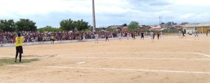 Estádio Municipal de Macajuba