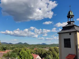 Castle ruins Jestřebí
