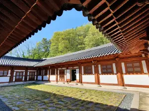 Jihun Literature Center