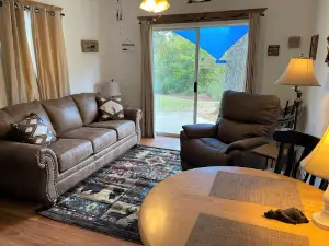 MOUNTAIN VIEW RV PARK & GUEST HOUSE