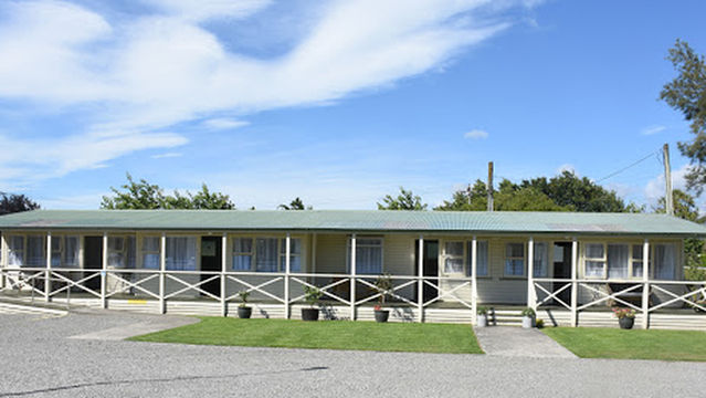 Featherston Motels And Camping
