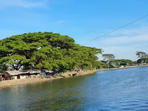 Wisata Waduk Siman