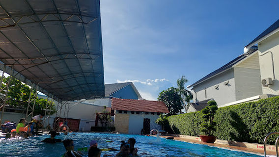 Hồ Bơi Thắng Lợi