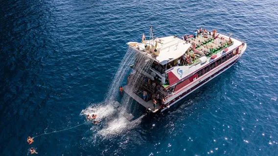 Royal Delfín Catamarán visión submarina NOSTRAMO, S.L.