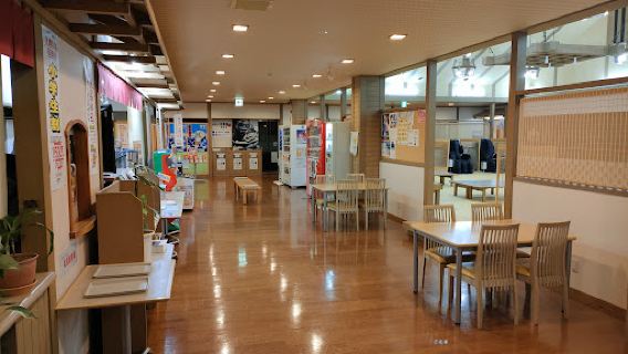 Relaxed Public Bathhouse, “Monta’s Hot Bath”