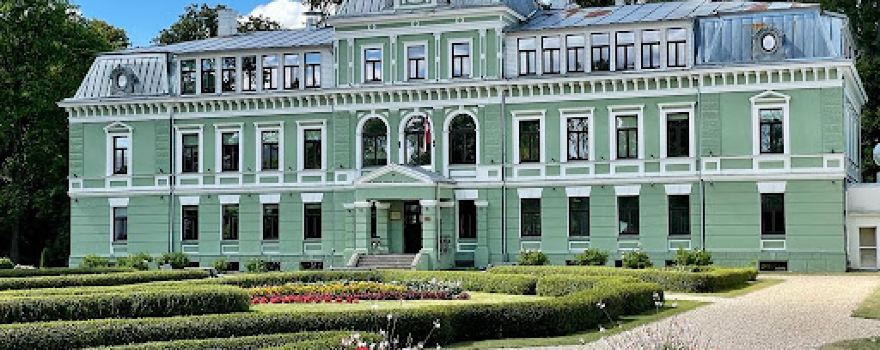 Kokmuiža Manor Complex