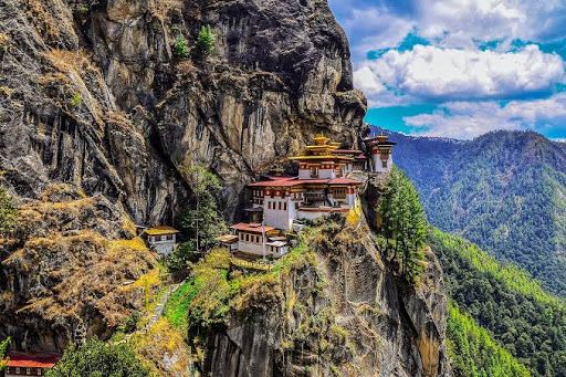 Taktsang Gompa (Tiger’s Nest Temple) Hiking Trailhead