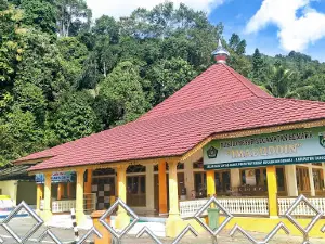 Imaduddin Mosque