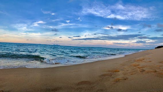 Teluk Bidara Beach