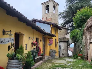 Arco del Castello di Perno