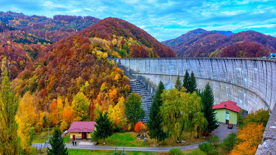 Lacul Paltinu - Parcare&Camping