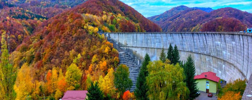 Lacul Paltinu - Parcare&Camping